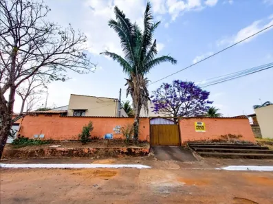 Casa com 3 Quartos à venda, 307m² no Jardim Vitória, Goiânia