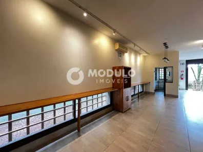 Prédio Comercial para alugar, 309m² no Martins, Uberlândia