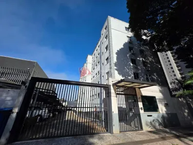 Apartamento com 2 Quartos para alugar, 45m² no Zona 08, Maringá