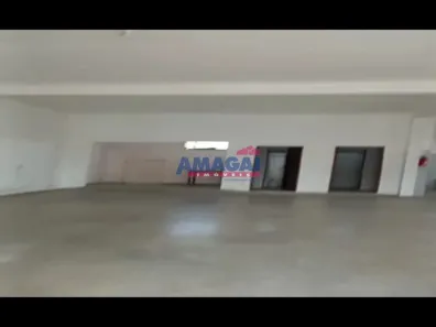 Imóvel Comercial para alugar, 350m² no Jardim Santo Antônio da Boa Vista, Jacareí