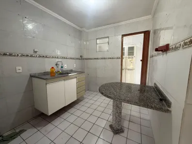 Apartamento com 2 Quartos para alugar, 52m² no Santos Dumont, Maceió
