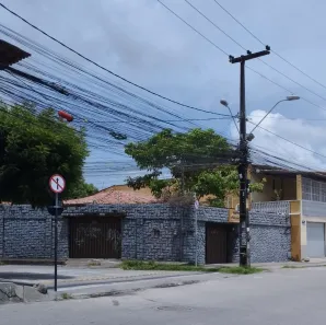 Casa com 4 Quartos à venda, 298m² no Demócrito Rocha, Fortaleza