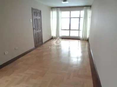 Casa com 3 Quartos para alugar, 250m² no Indianópolis, São Paulo