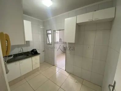 Apartamento com 3 Quartos para alugar, 60m² no Vila Adyana, São José dos Campos