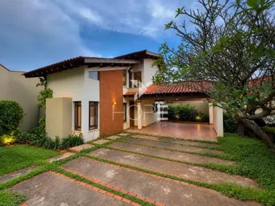 Casa com 3 Quartos à venda, 301m² no Tucano, Londrina