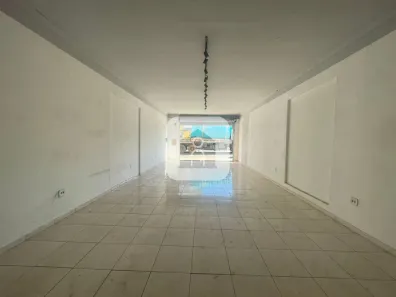 Ponto Comercial para alugar, 323m² no Martins, Uberlândia