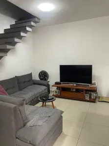 Casa com 2 Quartos à venda, 86m² no Olaria, Rio de Janeiro