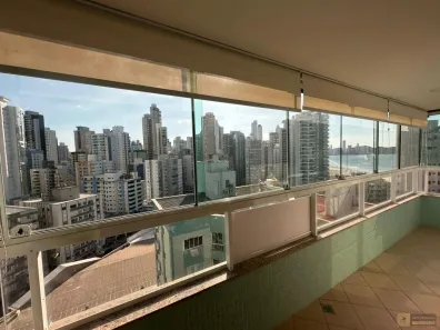 Apartamento com 3 Quartos para alugar, 118m² no Centro, Balneário Camboriú