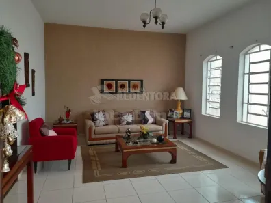 Casa com 4 Quartos à venda, 243m² no Vila Ercília, São José do Rio Preto