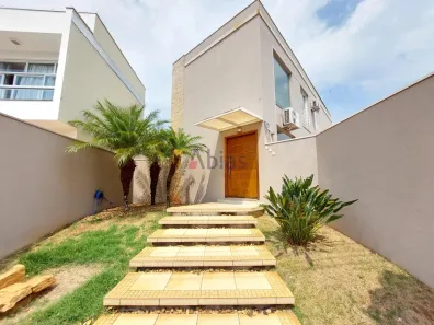 Casa de Condomínio com 3 Quartos para alugar, 280m² no Parque Residencial Maria Stella Faga, São Carlos