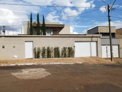 Casa com 3 Quartos à venda, 260m² no Jardim Gramado, Goiânia
