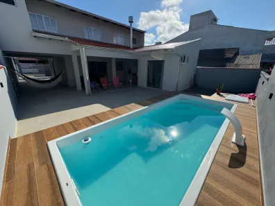 Casa com 4 Quartos à venda, 190m² no Praia da Enseada, São Francisco do Sul