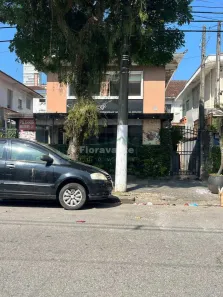 Casa com 3 Quartos para venda ou aluguel, 179m² no Gonzaga, Santos