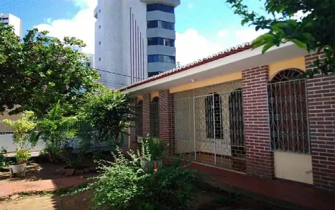Casa com 4 Quartos à venda, 210m² no Tirol, Natal