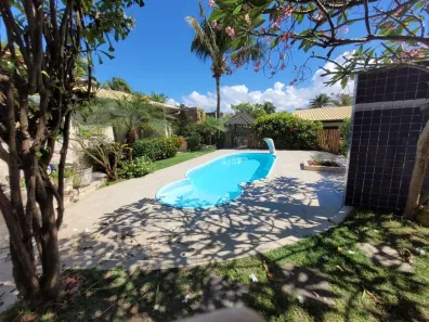 Sobrado com 5 Quartos à venda, 300m² no Ipitanga, Lauro de Freitas