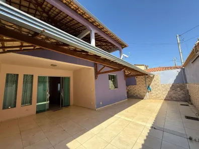 Casa com 3 Quartos à venda, 204m² no Tirol (Barreiro), Belo Horizonte