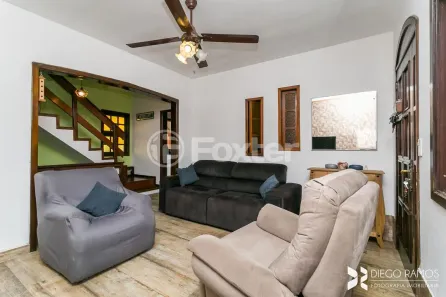 Casa com 5 Quartos à venda, 220m² no Cavalhada, Porto Alegre