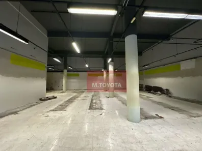 Prédio Comercial para alugar, 1000m² no Parque Renato Maia, Guarulhos