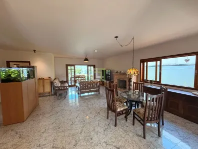 Casa com 3 Quartos para venda ou aluguel, 312m² no Medeiros, Jundiaí