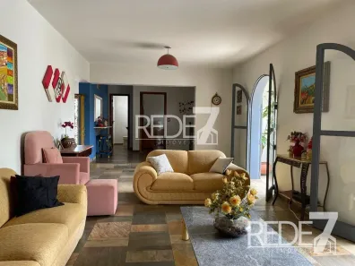 Sobrado com 3 Quartos à venda, 432m² no Vila Nogueira, Campinas
