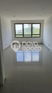 Sala Comercial à venda, 29m² no Del Castilho, Rio de Janeiro