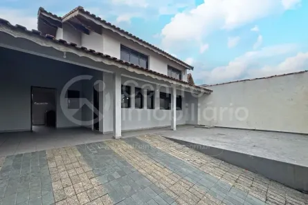 Casa com 3 Quartos à venda, 227m² no Jardim Icaraíba, Peruíbe