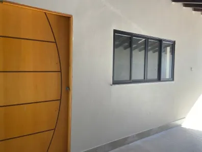 Casa com 3 Quartos à venda, 300m² no Santa Mônica, Uberlândia