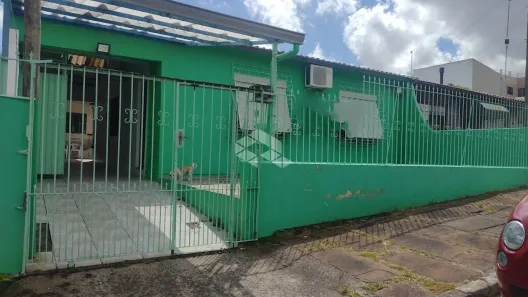 Casa com 2 Quartos à venda, 100m² no Vila Nova, Porto Alegre