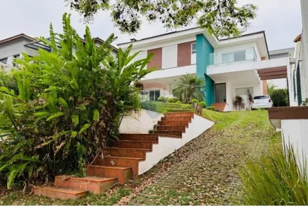 Casa de Condomínio com 3 Quartos para alugar, 275m² no Golf Park, Carapicuíba