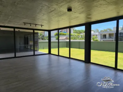 Casa de Condomínio com 4 Quartos à venda, 265m² no São João do Rio Vermelho, Florianópolis