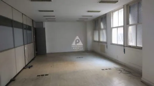 Sala Comercial à venda, 131m² no Centro, Rio de Janeiro
