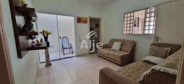 Casa com 3 Quartos à venda, 134m² no Marília, Marília