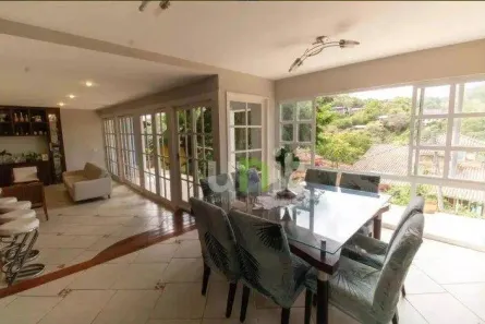 Casa de Condomínio com 3 Quartos à venda, 220m² no Mata Paca, Niterói