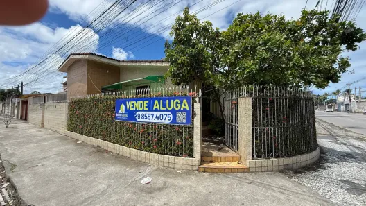 Casa com 4 Quartos para alugar, 250m² no Afogados, Recife