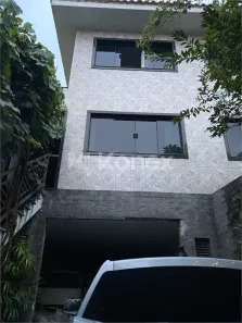 Sobrado com 3 Quartos à venda, 239m² no Jardim Textil, São Paulo
