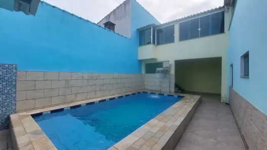 Sobrado com 5 Quartos à venda, 260m² no Balneario Gaivotas, Itanhaém