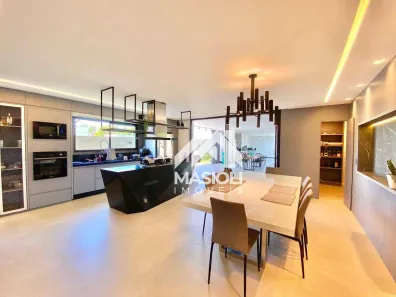 Casa de Condomínio com 5 Quartos para venda ou aluguel, 550m² no Interlagos, Vila Velha