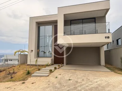 Casa de Condomínio com 5 Quartos à venda, 230m² no Gran Park, Vespasiano