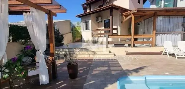 Casa com 3 Quartos à venda, 135m² no Pedra Branca, Palhoça