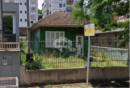 Lote/Terreno à venda, 300m² no Passo da Areia, Porto Alegre