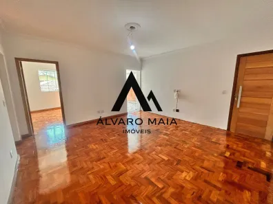 Casa com 4 Quartos para alugar, 150m² no Santa Efigênia, Belo Horizonte