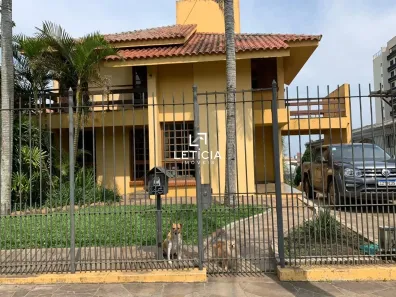 Casa com 4 Quartos à venda, 411m² no Nossa Senhora de Lourdes, Santa Maria