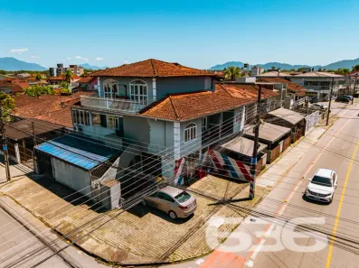 Imóvel Comercial com 12 Quartos à venda, 900m² no Aventureiro, Joinville