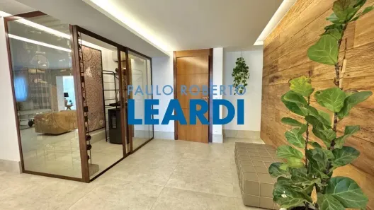 Apartamento com 3 Quartos à venda, 235m² no Alphaville Centro Industrial e Empresarial/Alphaville., Barueri