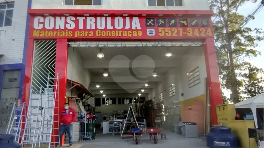 Prédio Comercial à venda, 300m² no Parque Maria Fernandes, São Paulo