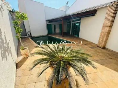 Casa com 3 Quartos à venda, 301m² no Cidade Jardim, Uberlândia