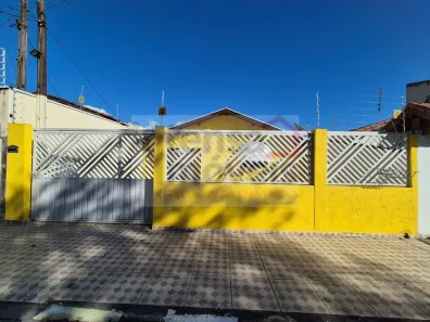 Casa com 2 Quartos à venda, 210m² no Conjunto Habitacional Terra dos Ipês I (Sul), Pindamonhangaba