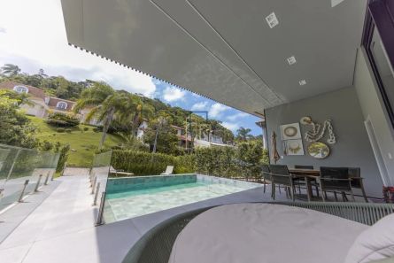 Casa de Condomínio com 4 Quartos à venda, 380m² no Estados, Balneário Camboriú
