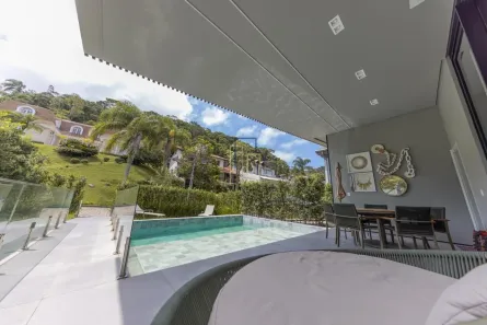 Casa de Condomínio com 4 Quartos à venda, 380m² no Estados, Balneário Camboriú