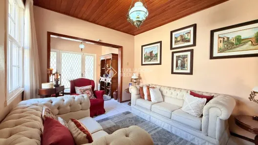 Casa com 3 Quartos à venda, 160m² no São Geraldo, Porto Alegre